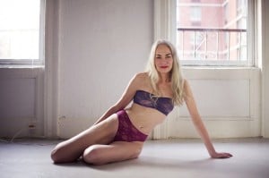 jacky o'shaughnessy modella 62 anni american apparel lingerie