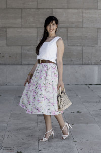 outfit anni cinquanta gonna ruota midi skirt chicwish sandali vernice fashion blogger roma