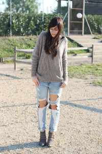 outfit comodo domenica skinny ripped jeans maglione oversize triple a