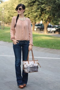 outfit bon ton con jeans a zampa borsa parigi ynot