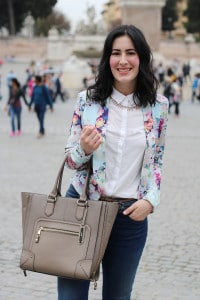 outfit primavera blazer floreale fashion blogger roma