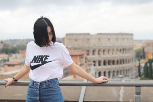 outfit anni novanta tshirt nike