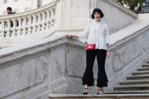 outfit pantaloni a campana con le rouches shein